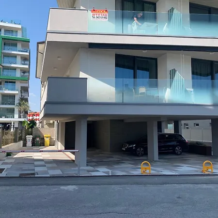 Serenissima Bilocale Con Terrazzo Frontemare - Agenzia Cocal *